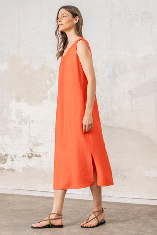 VESTIDO TRIANGULO ESPALDA CORAL