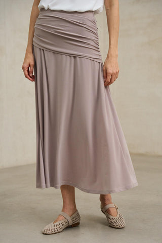 Saia Kaia às bolinhas