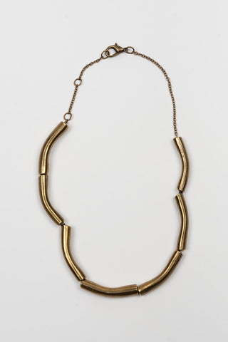 COLLAR CORTO TUBOS LATON