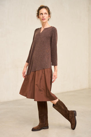 Vestido Esmuria castanho