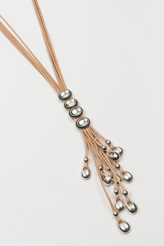 Colar Selvara com detalhes em prata