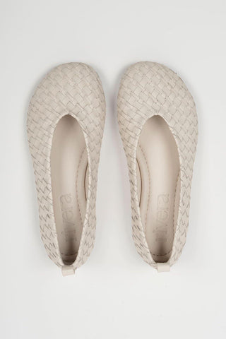 Dançarina Nerisa Crudo