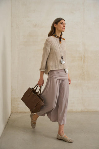 Saia Kaia às bolinhas